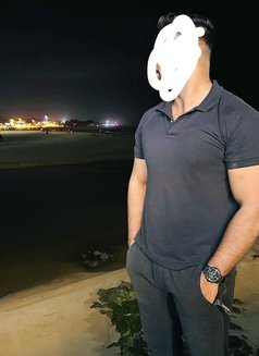 Faiz Sk - masseur in Candolim, Goa Photo 3 of 9