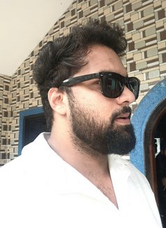 Faiz Sk - masseur in Candolim, Goa Photo 8 of 9