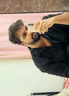 Faiz Sk - masseur in Candolim, Goa Photo 9 of 9