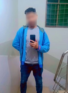 Faizan - Male adult performer in Lahore Photo 3 of 3