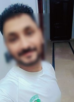 Faizan - Male adult performer in Lahore Photo 2 of 3