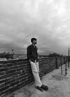 Faizu - Acompañantes masculino in Kolkata Photo 2 of 4