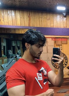 Faizuu - Male escort in Kolkata Photo 2 of 7