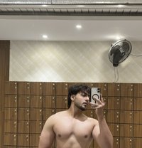 Faizuu - Male escort in Kolkata