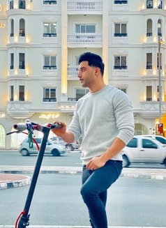 Faizy - Male escort in Dubai Photo 1 of 5