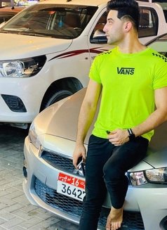 Faizy - Male escort in Dubai Photo 3 of 5