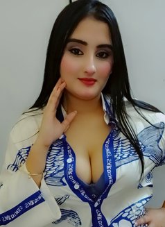 Fajar - escort in Dubai Photo 4 of 6