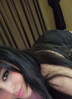 Falak - puta in Muscat Photo 2 of 9