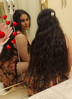 Falak - puta in Muscat Photo 4 of 9