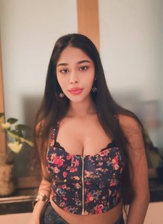 Falguni - escort in Ahmedabad Photo 3 of 4