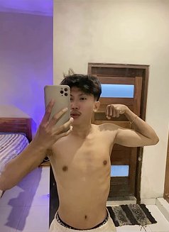 Fall01 - Male escort in Bali Photo 8 of 11