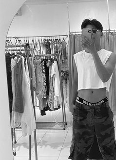 Fall01 - Acompañantes masculino in Bali Photo 12 of 12