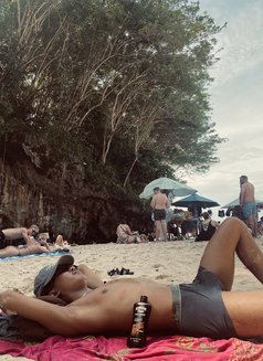 Fall01 - Acompañantes masculino in Bali Photo 8 of 9