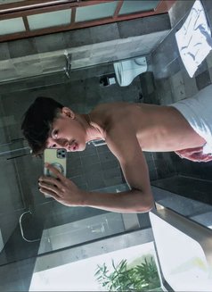 Fall01 - Male adult performer in Bali Photo 13 of 14