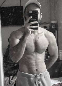 Fallen - Male escort in Mumbai Photo 3 of 5