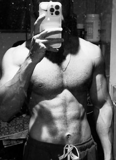 Fallen - Male escort in Mumbai Photo 3 of 3