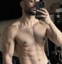 Fallen - Acompañantes masculino in Mumbai