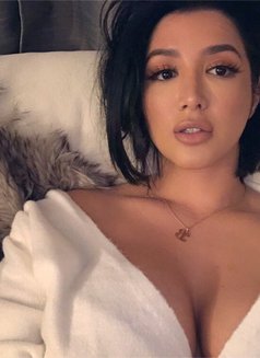 Falone - escort in Amsterdam Photo 1 of 18