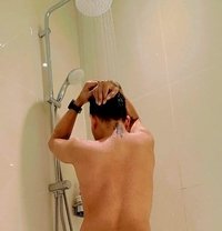 massag versatile w/poppers - masseuse in Dubai