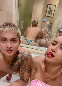 FAMILY STROKE (3sum Taboo) Both 7inch - Transsexual escort in Manila Photo 2 of 27