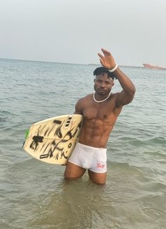 Famousblack Dick - Male escort in Muscat Photo 11 of 16