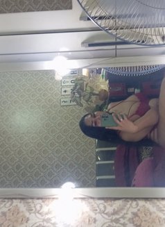 Fania Chubby - Acompañantes transexual in Singapore Photo 9 of 13