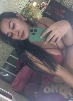 Fania Chubby - Acompañantes transexual in Singapore Photo 12 of 13