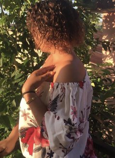 Fania - escort in Dar es Salaam Photo 2 of 3