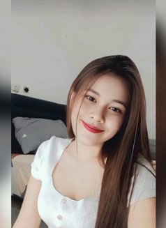 Saskiya - escort in Jakarta Photo 2 of 5