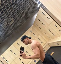 Fantastic Boy - Acompañantes masculino in Kuala Lumpur Photo 4 of 6