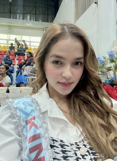 Fantasy - puta in Dubai Photo 3 of 15