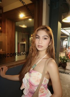 Fantasy Thalia - puta in Manila Photo 9 of 10