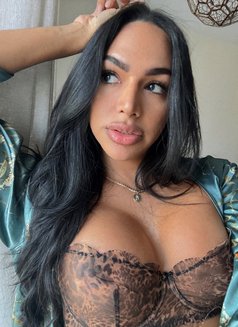 FANTASY TOP COLOMBIAN🇨🇴EXCLUSIVE - Transsexual escort in Dubai Photo 5 of 30
