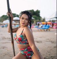 Faradina Hyper Transgirl giving Poppie - Acompañantes transexual in Bali