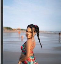 Faradina Hyper Transgirl giving Poppie - Acompañantes transexual in Bali