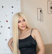 Rina Arabiya 22 cm - Acompañantes transexual in Dubai