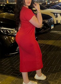 Farah - escort in Cairo Photo 7 of 8