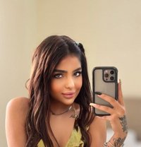 Farah - escort in Muscat