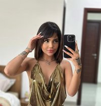 Farah - escort in Muscat
