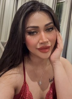 Farah - escort in Dubai Photo 8 of 9