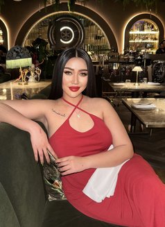 Farah - escort in Bangkok Photo 8 of 9