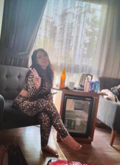 Farah Irani - escort in Muscat Photo 11 of 12