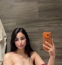 Farah - escort in Abu Dhabi Photo 10 of 12