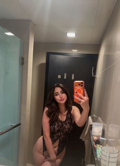 Farah - escort in Abu Dhabi Photo 16 of 20