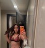 Farah - puta in Abu Dhabi Photo 17 of 20