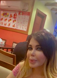 Farah naz irani - escort in Muscat Photo 11 of 13