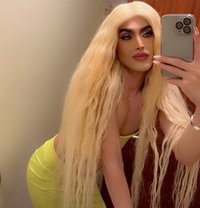 Farah arabiya 22 Cm 🇸🇾 - Transsexual escort in Dubai