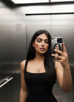 Farawla Baby Big Dick - Transsexual escort in Jeddah Photo 17 of 19