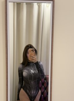 Farawla - Transsexual escort in Al Ain Photo 9 of 9