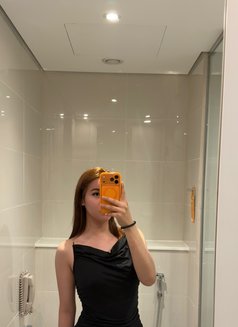 Farawla - Transsexual escort in Al Ain Photo 12 of 14